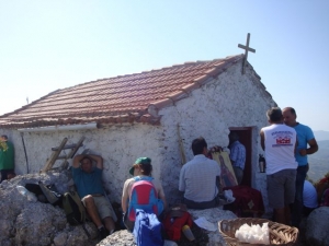 Η Αγιά: Βουνό και η Αγία Κυριακή
