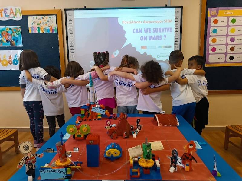 Διακρίσεις σε φεστιβάλ ρομποτικής για τα Εκπαιδευτήρια Μπουγά