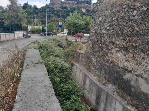 Ζητούν να καθαριστεί