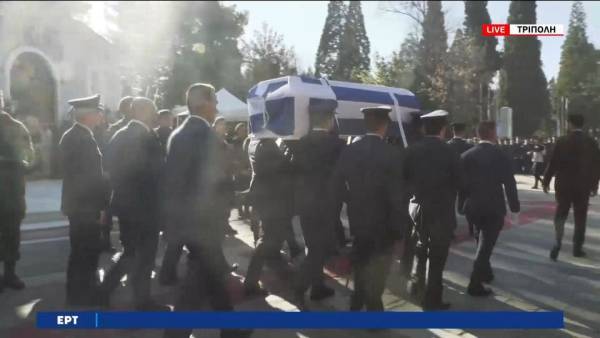 Το «ύστατο χαίρε» στον υποσμηναγό Τουρούτσικα (βίντεο)