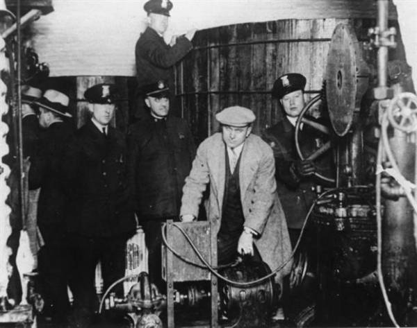 Οταν η Αμερική έπινε ουίσκι για πρωινό