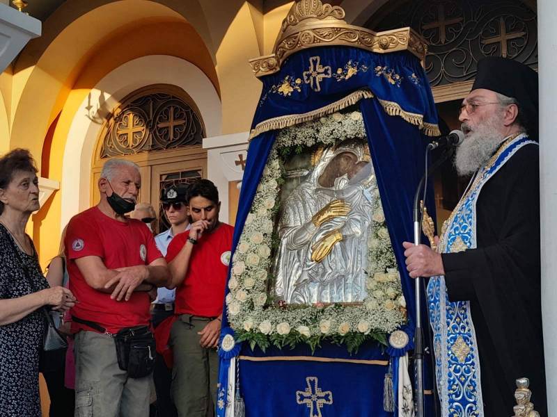 Η Καλαμάτα υποδέχτηκε την Παναγία τη Δημιοβίτισσα (βίντεο-φωτογραφίες)