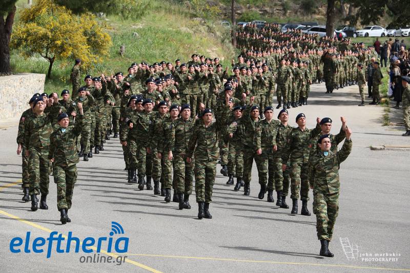 2025 Β' ΕΣΣΟ: 413 νεοσύλλεκτοι ορκίστηκαν στο Στρατόπεδο Καλαμάτας (βίντεο-φωτογραφίες)