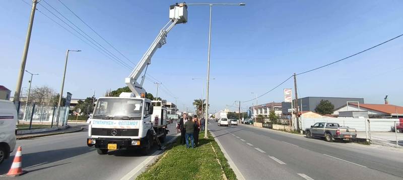 Δήμος Καλαμάτας: Βελτίωση δημοτικού φωτισμού και συντήρηση δικτύων