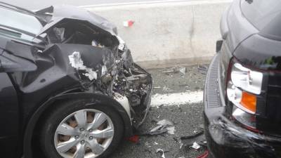 Καραμπόλα πέντε οχημάτων στην περιφερειακή οδό