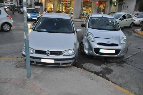 Νέο τροχαίο Μαυρομιχάλη και Παλαιολόγου στην Καλαμάτα