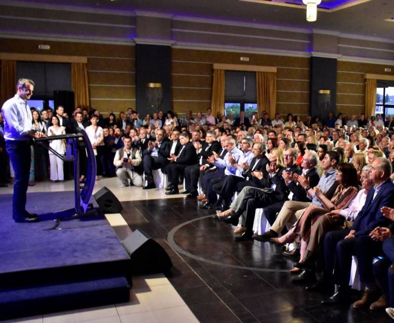 Επίδειξη ενότητας σε Μεσσηνία - Περιφέρεια Πελοποννήσου: Κοινή εμφάνιση Μητσοτάκη - Σαμαρά - Νίκα