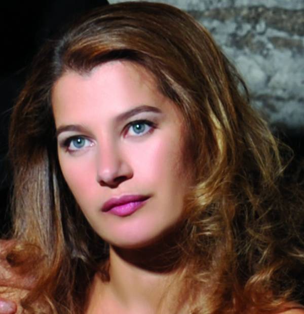 Βίκυ Μαραγκάκη: "Ο Κώστας Βουτσάς βρίσκεται πάντα στο πλευρό των νέων συναδέλφων"