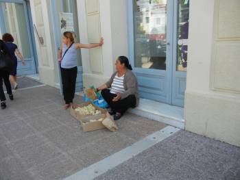 Δάνεια και... κοτόπουλα