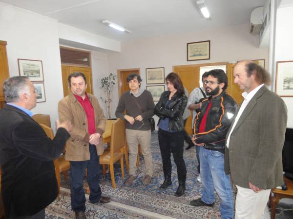 Απεργοί της ΑΔΕΔΥ στον Αλευρά