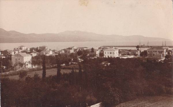 Παραλία και λιμάνι το Μεσοπόλεμο