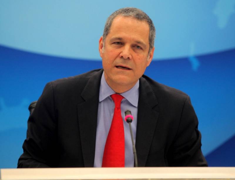 Ο Θάνος Τζήμερος στην “Ε”: “Στον φιλελευθερισμό που ουδέποτε εφαρμόστηκε φορτώθηκαν τα δεινά”