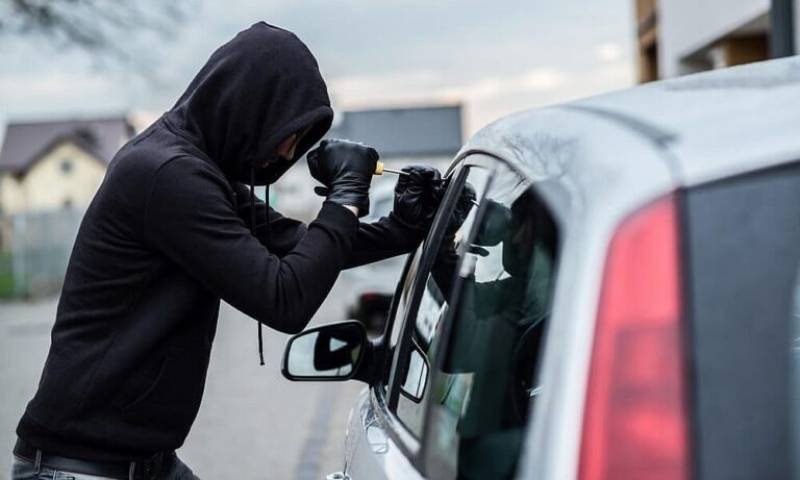 Θεσσαλονίκη: Επεισοδιακή σύλληψη 30χρονου για κλοπή αυτοκινήτου