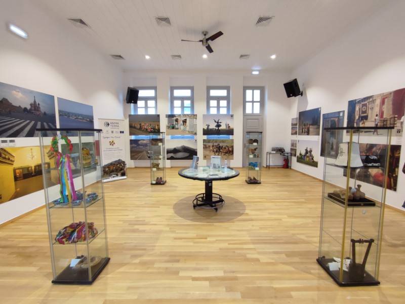 Φωτογραφική έκθεση στη Μεθώνη: “Οι Δρόμοι της Ελιάς στους Δρόμους του Μεταξιού”