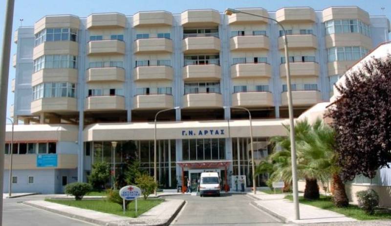 Νεκρό βρέφος στην Άρτα: Σε καταστολή οι γονείς - Άγνωστο πότε θα μπορέσει να καταθέσει ο πατέρας (βίντεο)