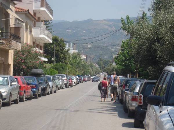 Κατακύρωση σύμβασης για πεζοδρόμια και φωτισμό σε οδούς της Καλαμάτας
