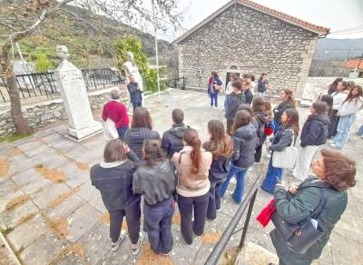 Επίσκεψη του Λυκείου Γαργαλιάνων στο Ραπτόπουλο