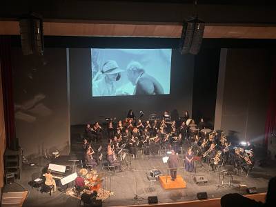 "Τα φώτα της πόλης" υπό τους ήχους της Φιλαρμονικής απόλαυσε το κοινό της Καλαμάτας