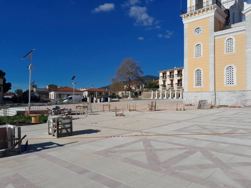 Επέκταση σύμβασης για πλατεία Υπαπαντής