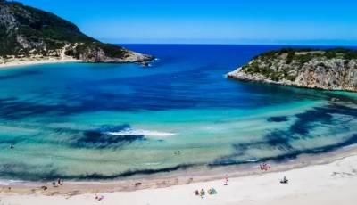 Ο Guardian ανακαλύπτει τα κρυμμένα μυστικά της Ελλάδας για μοναδικές διακοπές