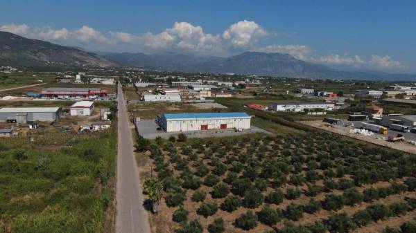 Οι νέες συνθήκες απαιτούν νέα πρόσωπα