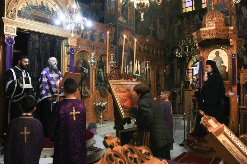 Ο Μητροπολίτης Μεσσηνίας στο ναό Αγίας Τριάδας Καλαμάτας