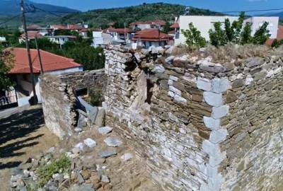 «Πετώντας» πάνω από το άγνωστο πατρικό της Μαρίας Κάλλας στο Νεοχώρι Μεσσηνίας (Βίντεο)