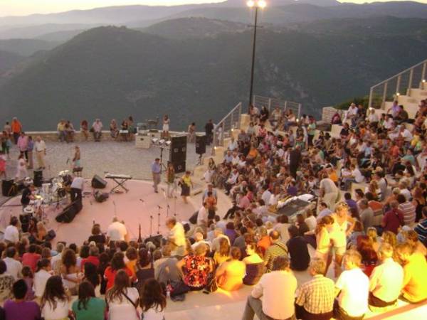 Αντάμωμα Μεσσηνίων στα Πλατάνια Τριφυλίας