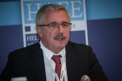 Ομιλία Μανιάτη στην Αργολίδα: Το δίκτυο φυσικού αερίου θα μειώσει το ενεργειακό κόστος