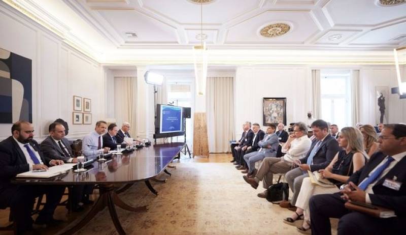 Μητσοτάκης: "Η Πολιτεία μας οφείλει να ενισχύει συνέχεια τα νησιά μας"