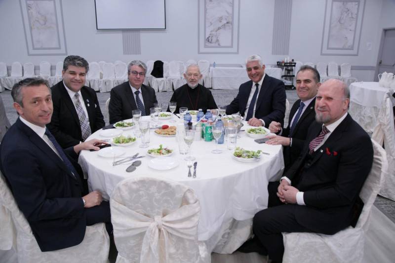 Σιάν, Λόουελ και τώρα… Τορόντο