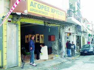 Η κάμερα… συνέλαβε δύο ύποπτους δράστες