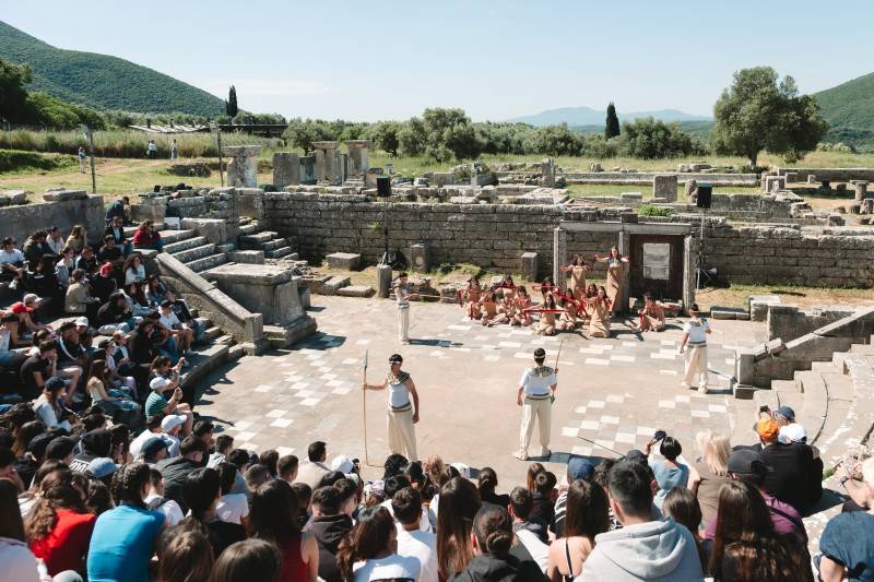 «Ικέτιδες» του Αισχύλου χθες στην Αρχαία Μεσσήνη