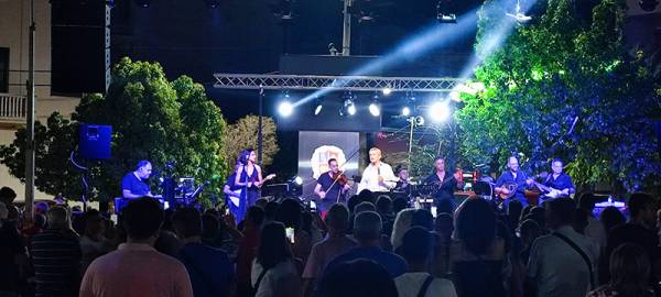 Απολαυστική βραδιά με Μαργαρίτη και Μαραγκόζη στην Κυπαρισσία