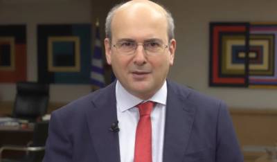 Χατζηδάκης: Άλλοι λένε λόγια, εμείς μιλάμε με έργα για συνταξιούχους