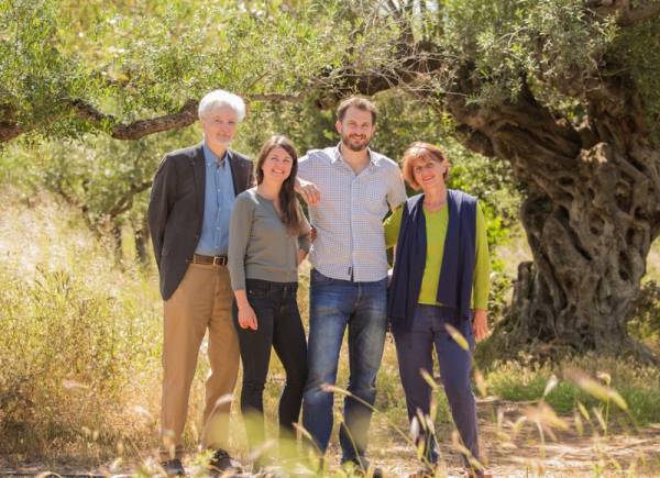 40 χρόνια “MANI BLÄUEL”: Βιολογικά προϊόντα με επίκεντρο τον άνθρωπο και τη φύση