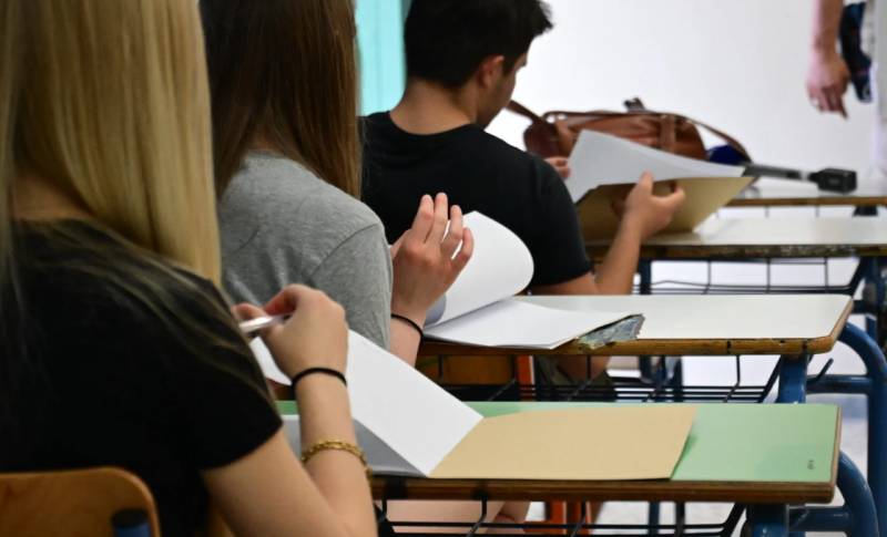 Πανελλήνιες Εξετάσεις 2025: Πρεμιέρα σήμερα για τους μαθητές των ΓΕΛ με Νεοελληνική Γλώσσα
