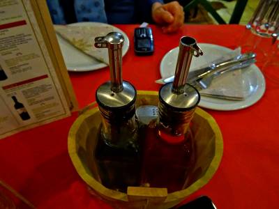 Πρόστιμο 2.000 ευρώ για χύμα ελαιόλαδο σε καταστήματα εστίασης