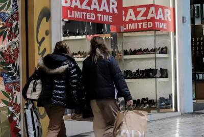 Ανοιχτά τα καταστήματα την Κυριακή 06/11 - Αντίστροφη μέτρηση για τη «Black Friday» (Βίντεο)