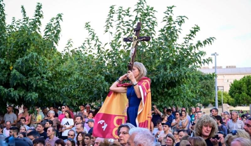 Ιερά Σύνοδος για νέες ταυτότητες: Παραθρησκευτικές και θεολογικά ανίσχυρες οι θεωρίες των αρνητών