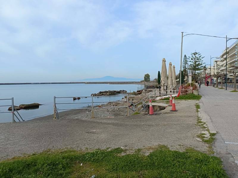 Εξελίξεις στην παραλιακή της Καλαμάτας: Δρομολογούνται παρεμβάσεις σε “Κοιλάκο” και “Βραχάκια”