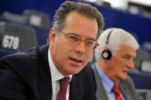 Ακυρώθηκε η εκδήλωση με τους ευρωβουλευτές στην Καλαμάτα λόγω της υποψηφιότητας Κουμουτσάκου