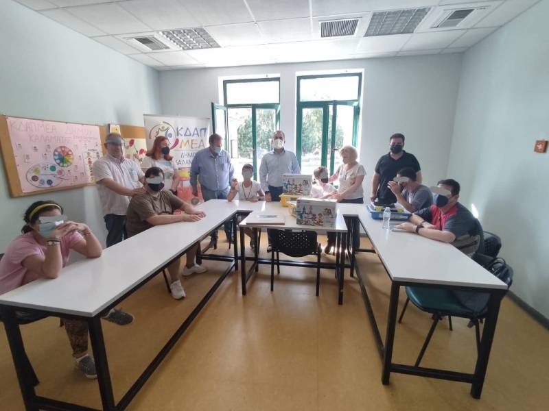 Ολοκληρωμένα κιτ ρομποτικής σε μαθητές από τον Δήμο Καλαμάτας