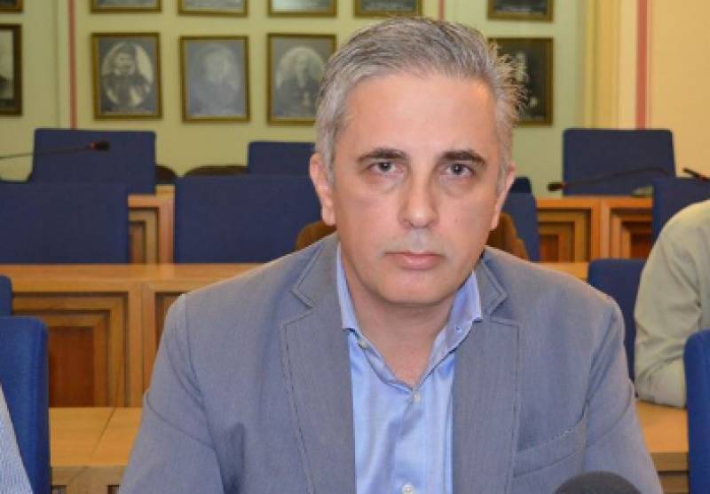 Ψήφισμα Μάκαρη για απομάκρυνση Κουκούτση