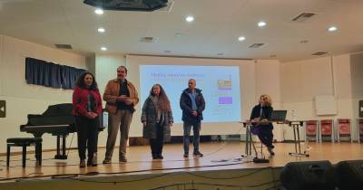 Μουσικό Σχολείο Καλαμάτας: Εκδήλωση για τη σχέση εφήβων με το κινητό τηλέφωνο και το Διαδίκτυο