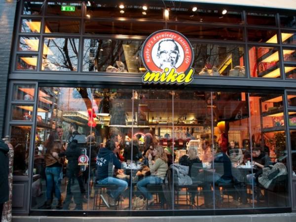 Ανοίγουν "Mikel" στην Καλαμάτα και ζητούν προσωπικό