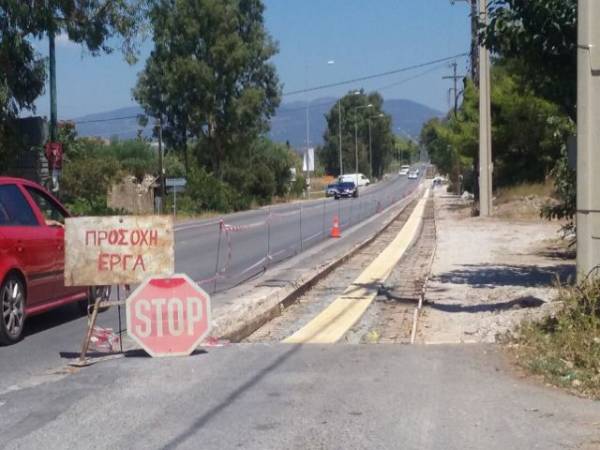 Εργασίες κατασκευής πεζοδρομίου στην Κυπαρισσία