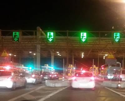 Λαϊκή Ενότητα κατά κυβέρνησης για την αύξηση των διοδίων