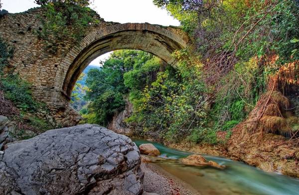 Νέδα: Το μυθικό ποτάμι που ενώνει Ηλεία και Μεσσηνία