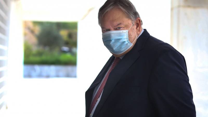 Βενιζέλος: Προτείνει επέκταση υποχρεωτικού εμβολιασμού και αναλογικά πρόστιμα